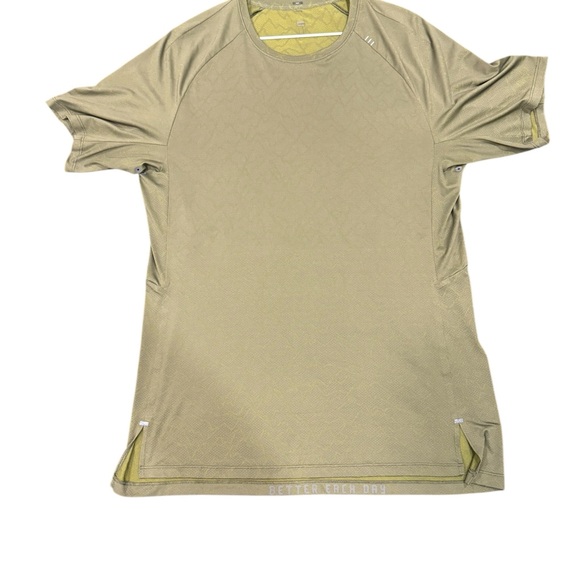 Men’s Lululemon License to train SS - Size M - Green Textured - Picture 3 of 7